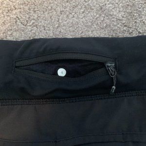 Lulu lemon speed up short
